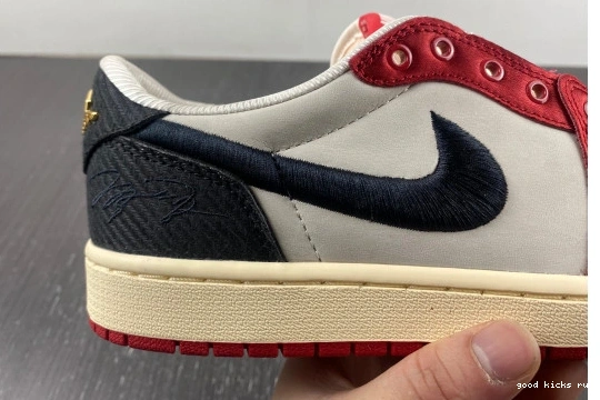 Trophy 1 Retro Jordan OG FN0432-100 Away Room Low 0307